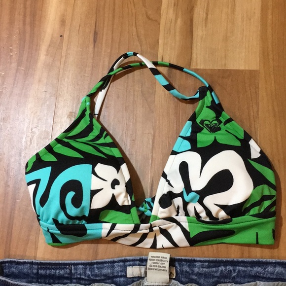 Roxy Other - Roxy swim top, great condition